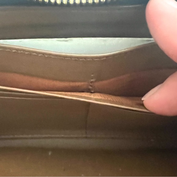 AUTHENTIC Burberry Horseferry Check Elmore Zip Around Wallet - Picture 9 of 12